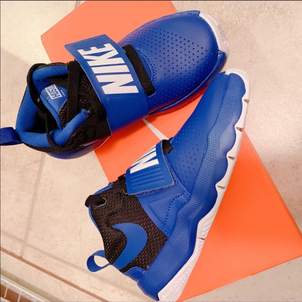 Nike Team Hustle D8 Little Boy - Picture 6 of 7